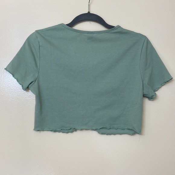 SHEIN Mint green lettuce trim crop top - Picture 2 of 5